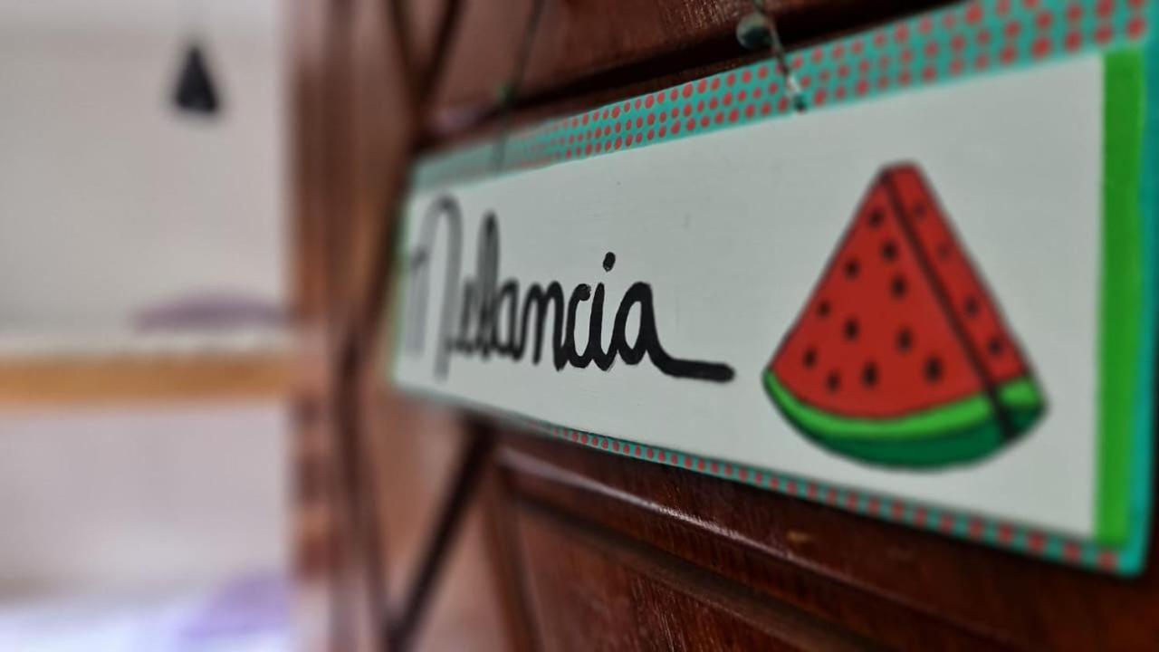 Mahalo Hostel Vila do Abraao Екстер'єр фото