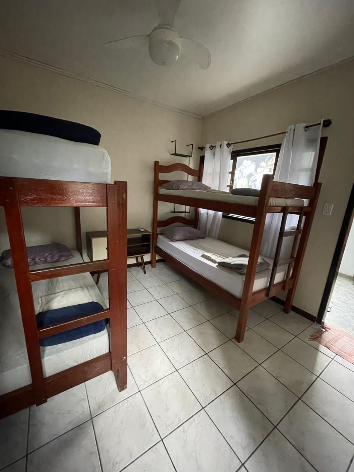 Mahalo Hostel Vila do Abraao Екстер'єр фото