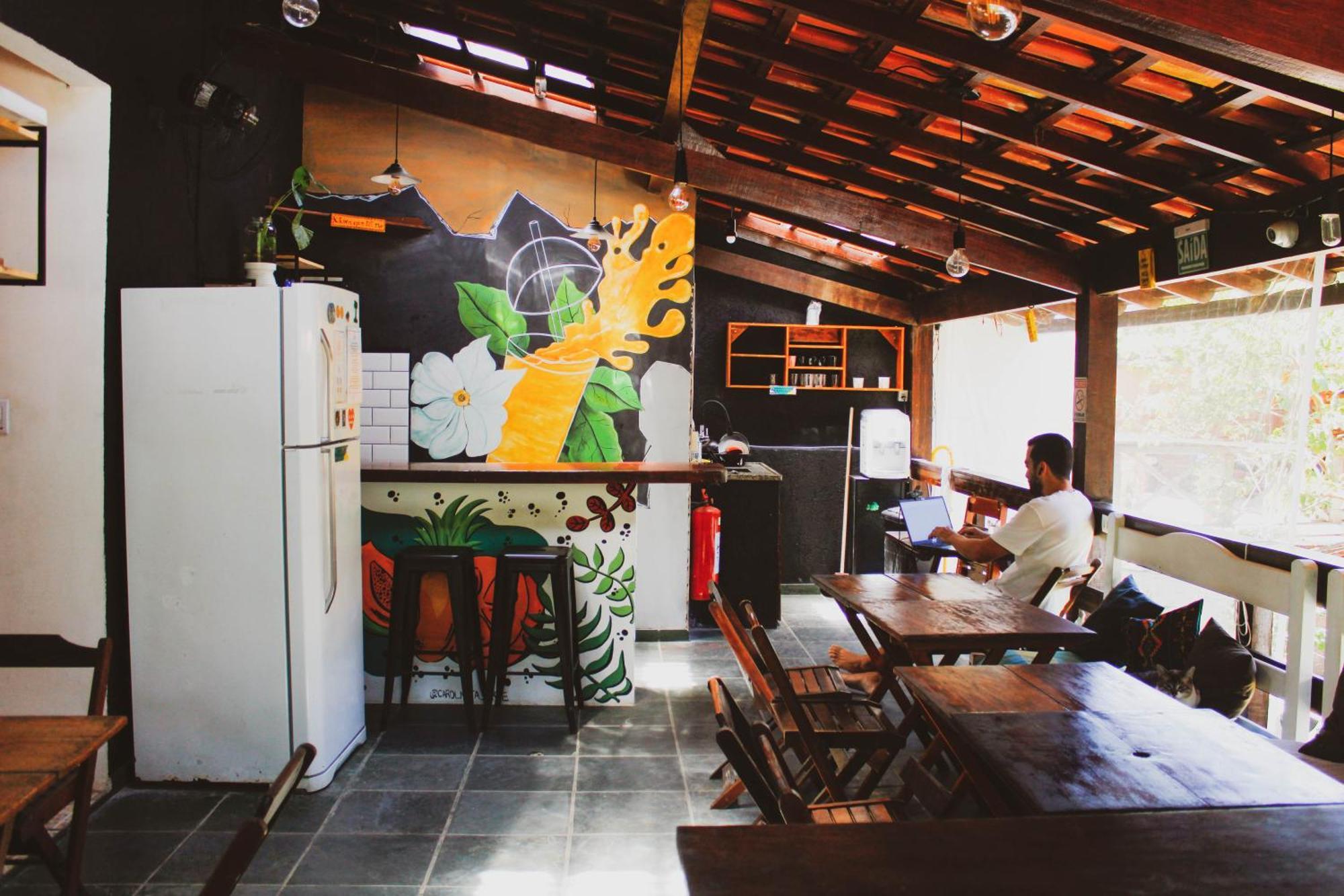 Mahalo Hostel Vila do Abraao Екстер'єр фото