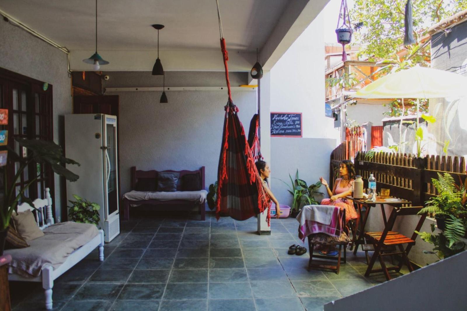 Mahalo Hostel Vila do Abraao Екстер'єр фото
